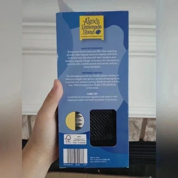 Alex's lemonade stand hair clip accessory detangling brush set blue lemon yellow - Picture 2 of 3